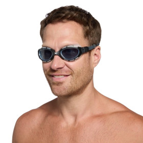 ZOGGS Predator Black Grey Tint Smoke Regular - Lunettes triathlon et eau libre