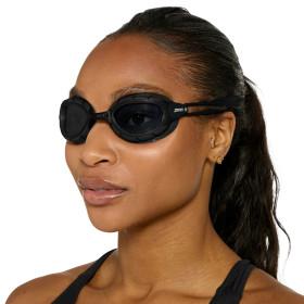 ZOGGS Predator Black Black Tint Smoke Smaller Fit - Lunettes Triathlon et eau libre